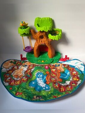 FISHER PRICE Little People A to Z Alphabet Zoo 2004 Mat Only-Working SEE VIDEO